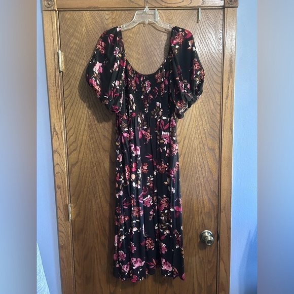 Maurices XXL Floral Sweetheart Neck Bubble Short Sleeve Midi Dress - Picture 4 of 5